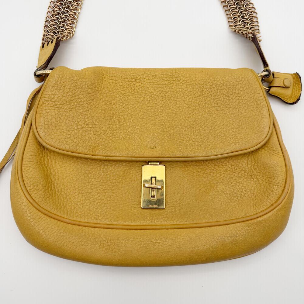 Prada Vintage Ginestra Yellow Vitello Leather Chain Bag Turn-Lock Archive Find - Picture 4 of 13